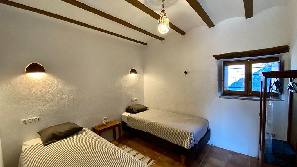 Hotel te koop in Taberno