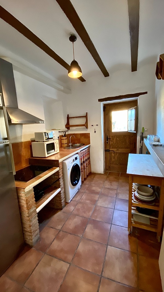 Hotel te koop in Taberno