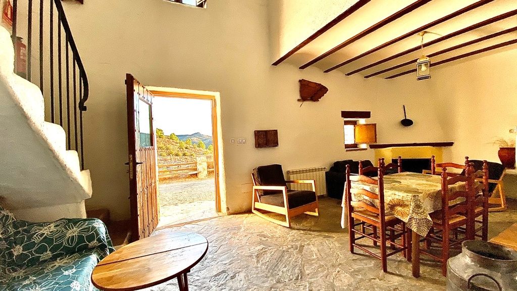 Hotel te koop in Taberno