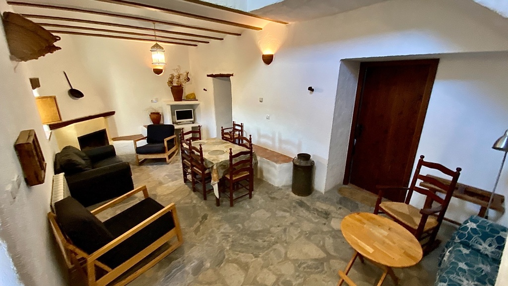 Hotel te koop in Taberno