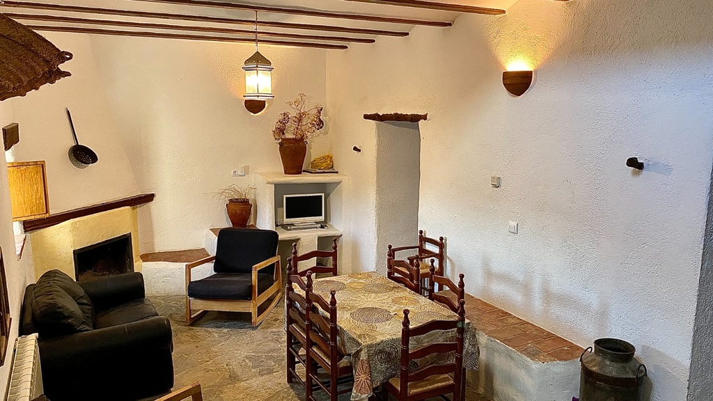 Hotel te koop in Taberno