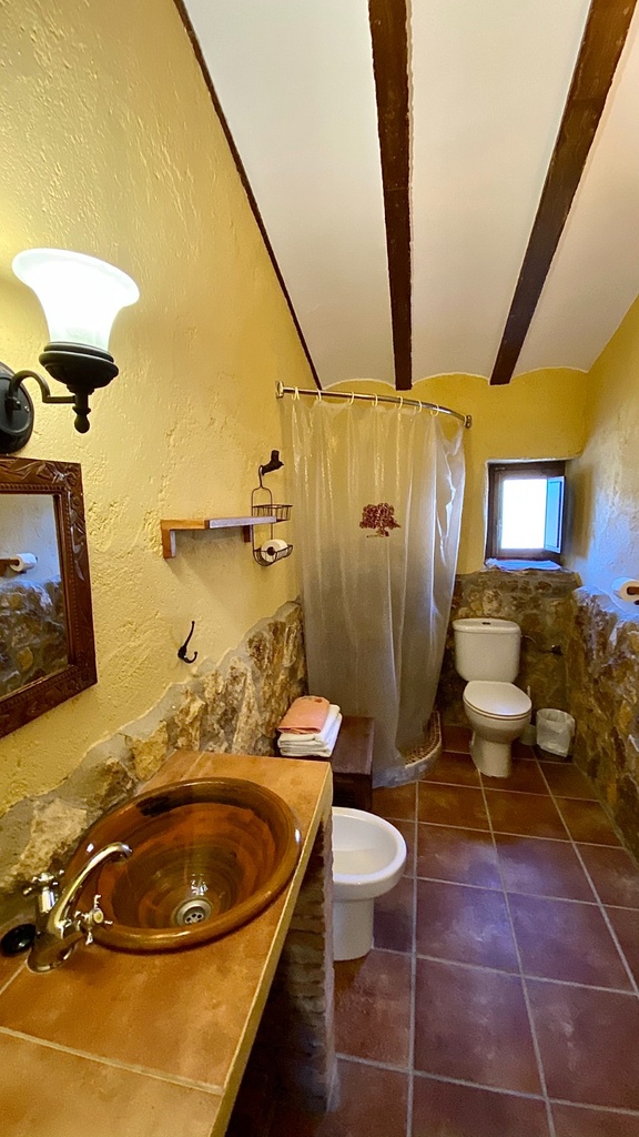 Hotel te koop in Taberno