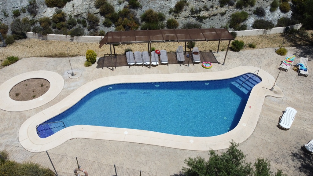 Hotel te koop in Taberno