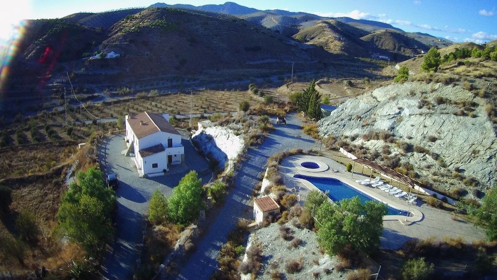 Hotel te koop in Taberno