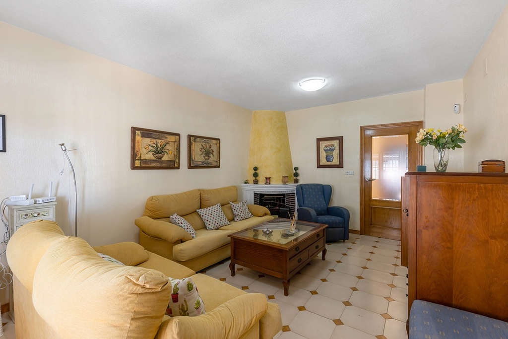 Vrijstaande villa te koop in Torrevieja