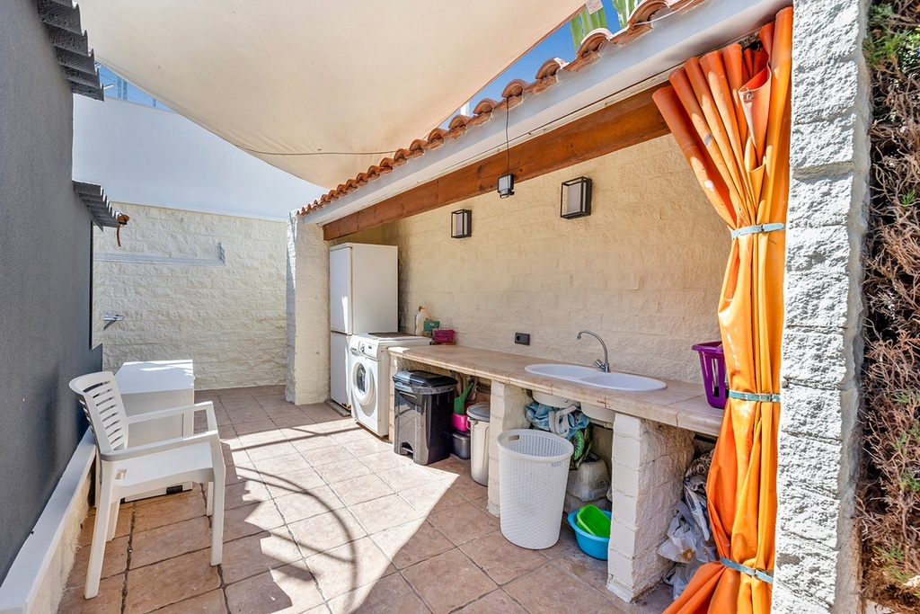 Vrijstaande villa te koop in Torrevieja