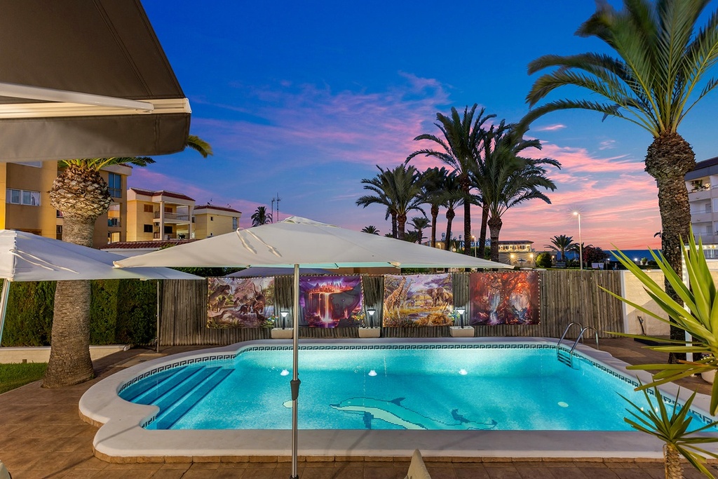 Vrijstaande villa te koop in Torrevieja