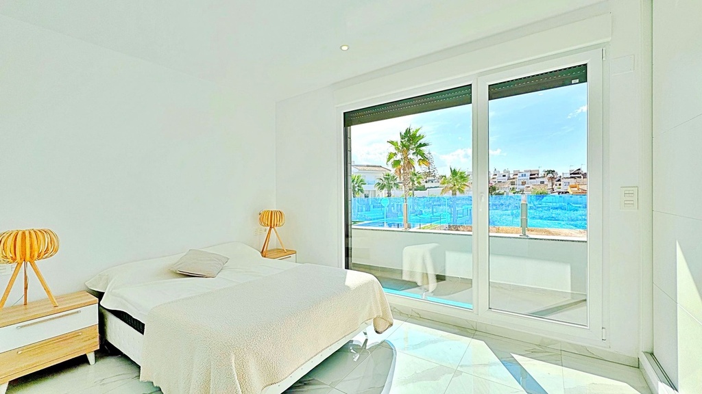 Herenhuis te koop in Torrevieja