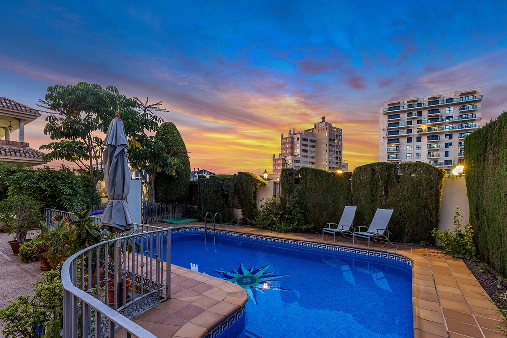 Vrijstaande villa te koop in Torrevieja