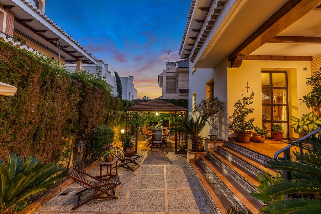 Vrijstaande villa te koop in Torrevieja