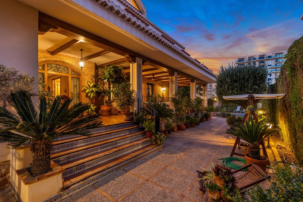 Vrijstaande villa te koop in Torrevieja