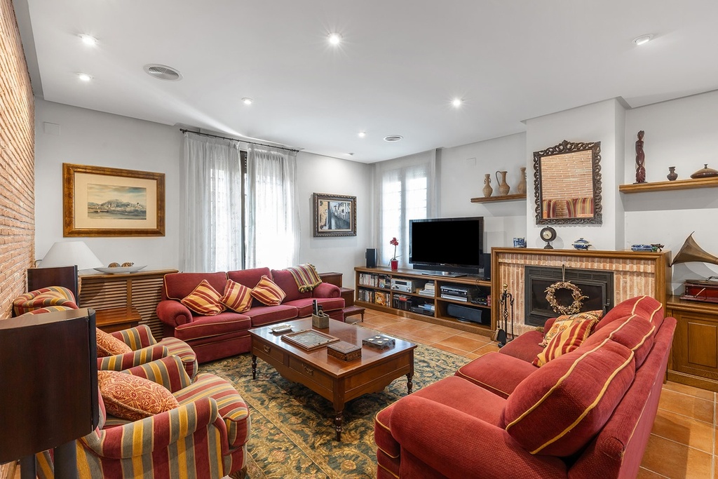 Vrijstaande villa te koop in Torrevieja