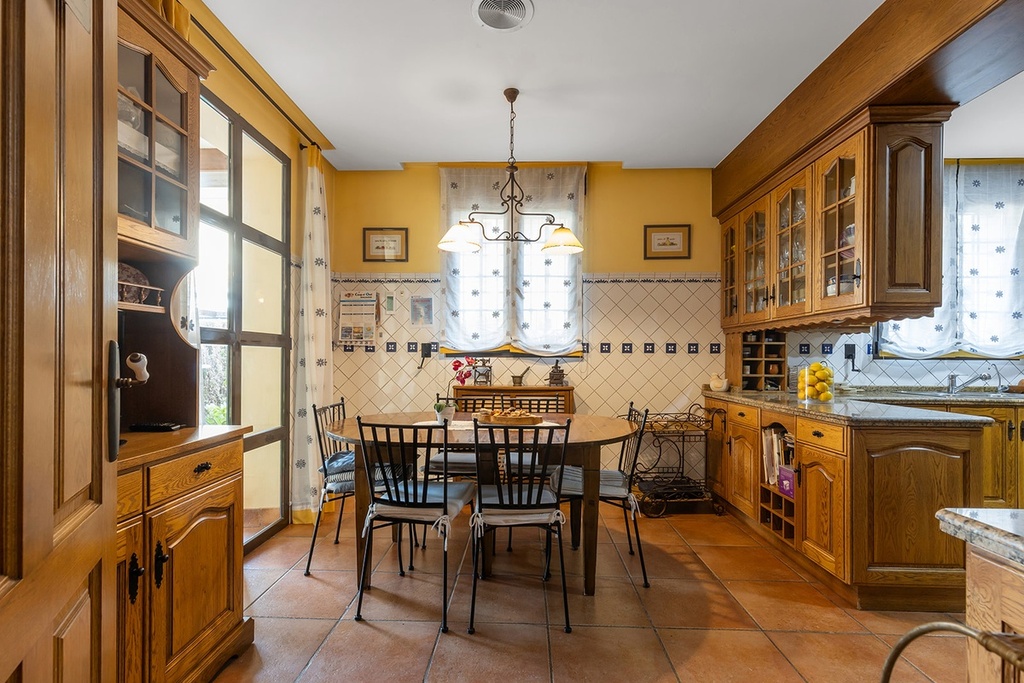 Vrijstaande villa te koop in Torrevieja