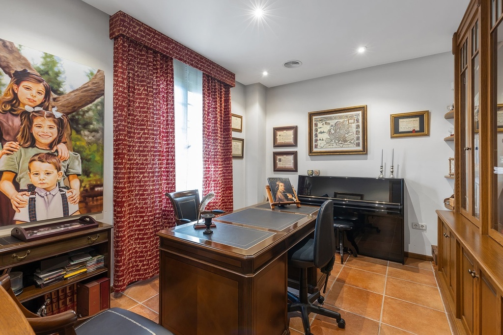 Vrijstaande villa te koop in Torrevieja