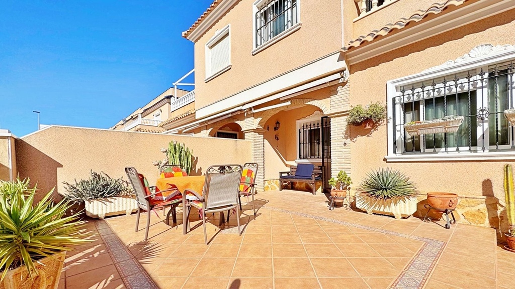 Townhouse te koop in Orihuela Costa