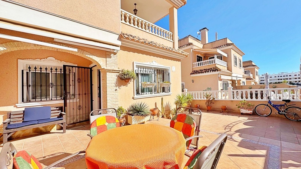 Townhouse te koop in Orihuela Costa