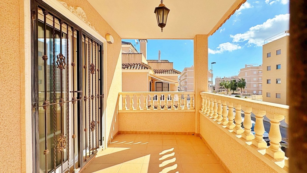 Townhouse te koop in Orihuela Costa