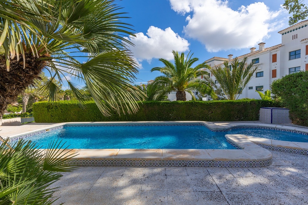 Villa Vrijstaande Te Koop in Orihuela Costa