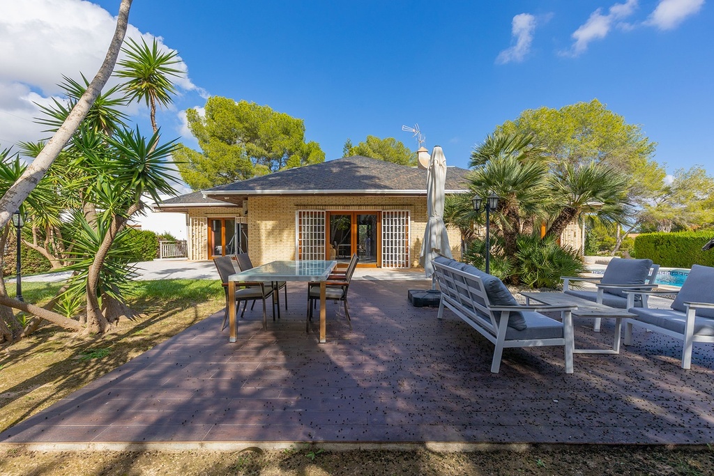 Villa Vrijstaande Te Koop in Orihuela Costa
