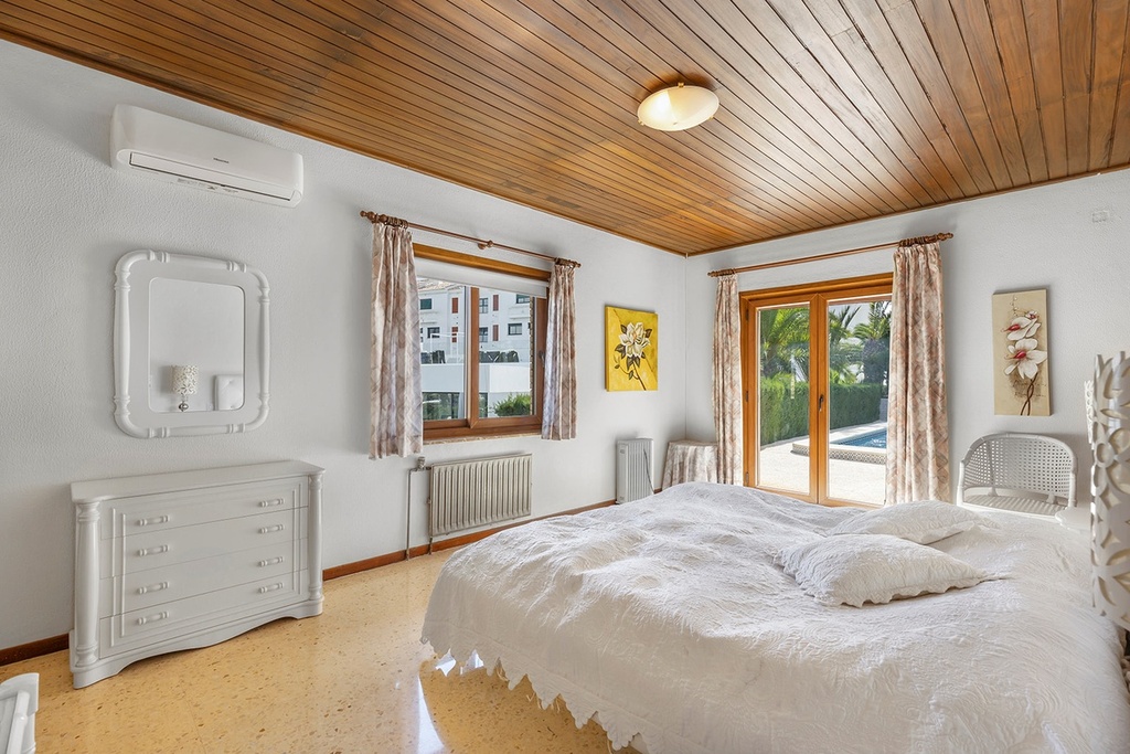 Villa Vrijstaande Te Koop in Orihuela Costa
