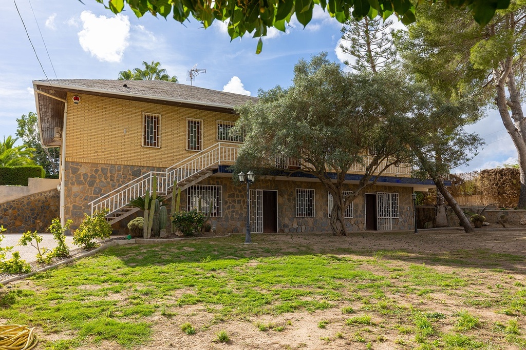 Villa Vrijstaande Te Koop in Orihuela Costa