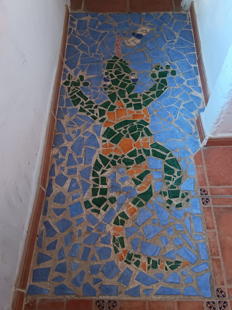 Fantastische gelegenheid in Caniles, Granada – 5 slaapkamers, 2 badkamers, 2 volledig functionele keukens, Twee-verdiepings hoofdwoning, Zelfstandig 1-slaapkamer appartement met eigen ingang – Ook huur-tot-koop optie beschikbaar