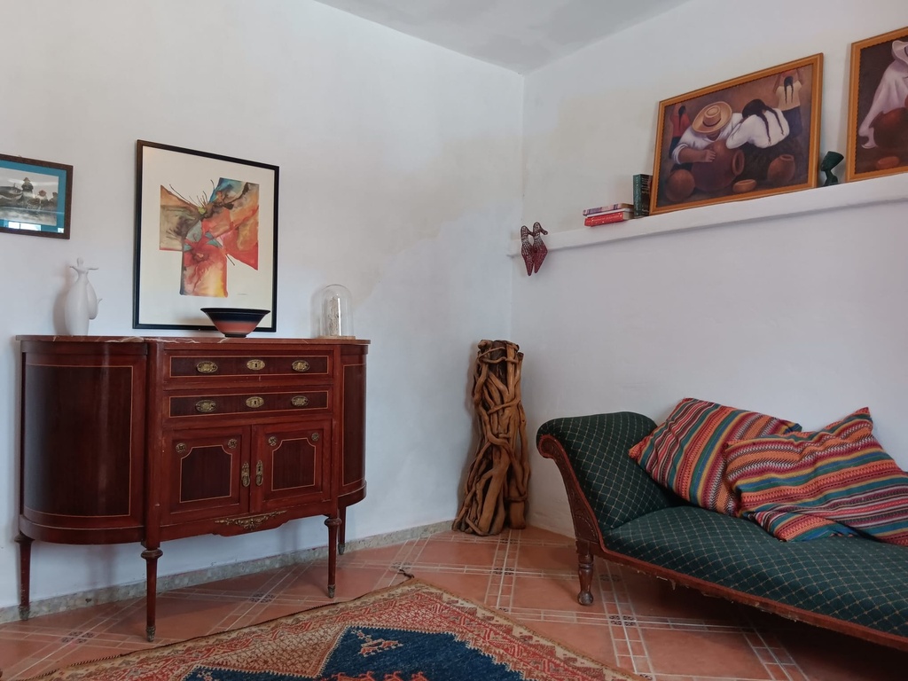 Fantastische gelegenheid in Caniles, Granada – 5 slaapkamers, 2 badkamers, 2 volledig functionele keukens, Twee-verdiepings hoofdwoning, Zelfstandig 1-slaapkamer appartement met eigen ingang – Ook huur-tot-koop optie beschikbaar