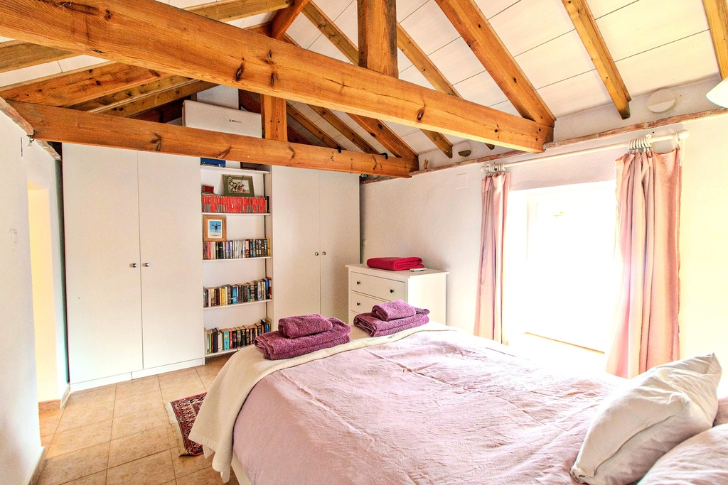 Villa Spaanse “El Jardin Secreto” met 5 slaapkamers, 5 badkamers en onafhankelijk gastenhuisje in Alora