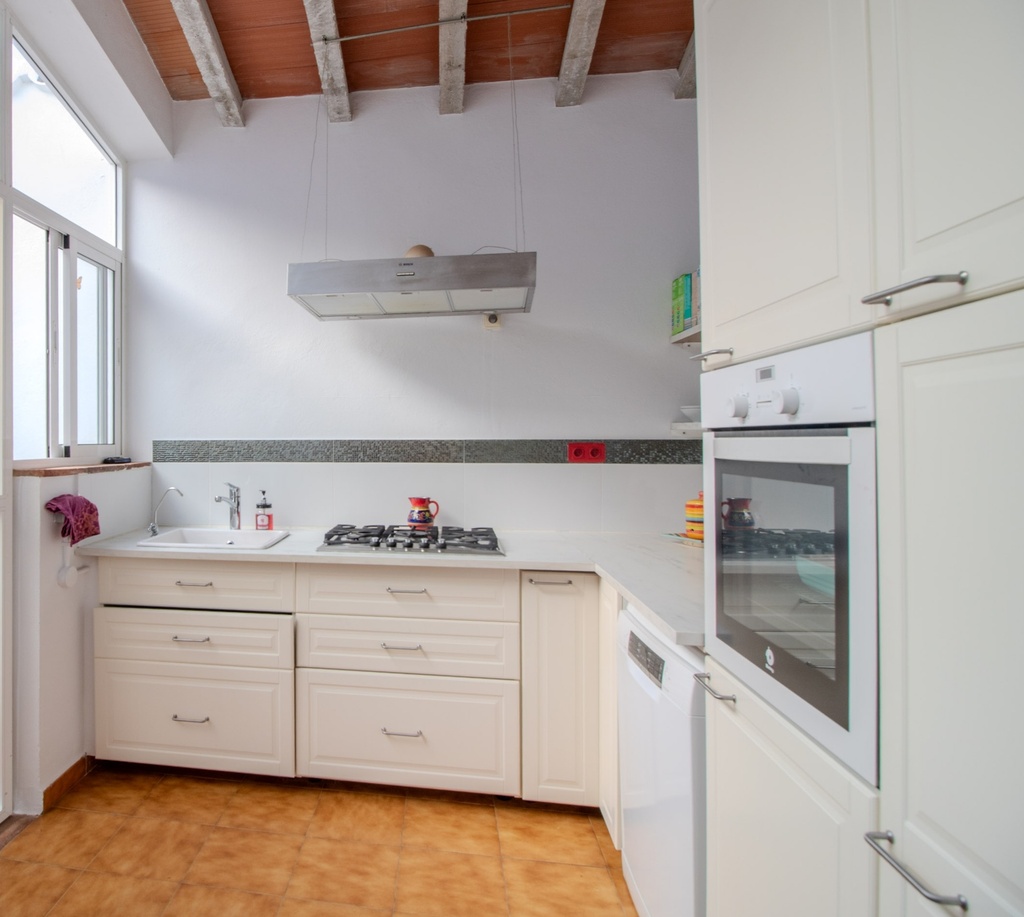 Villa Spaanse “El Jardin Secreto” met 5 slaapkamers, 5 badkamers en onafhankelijk gastenhuisje in Alora