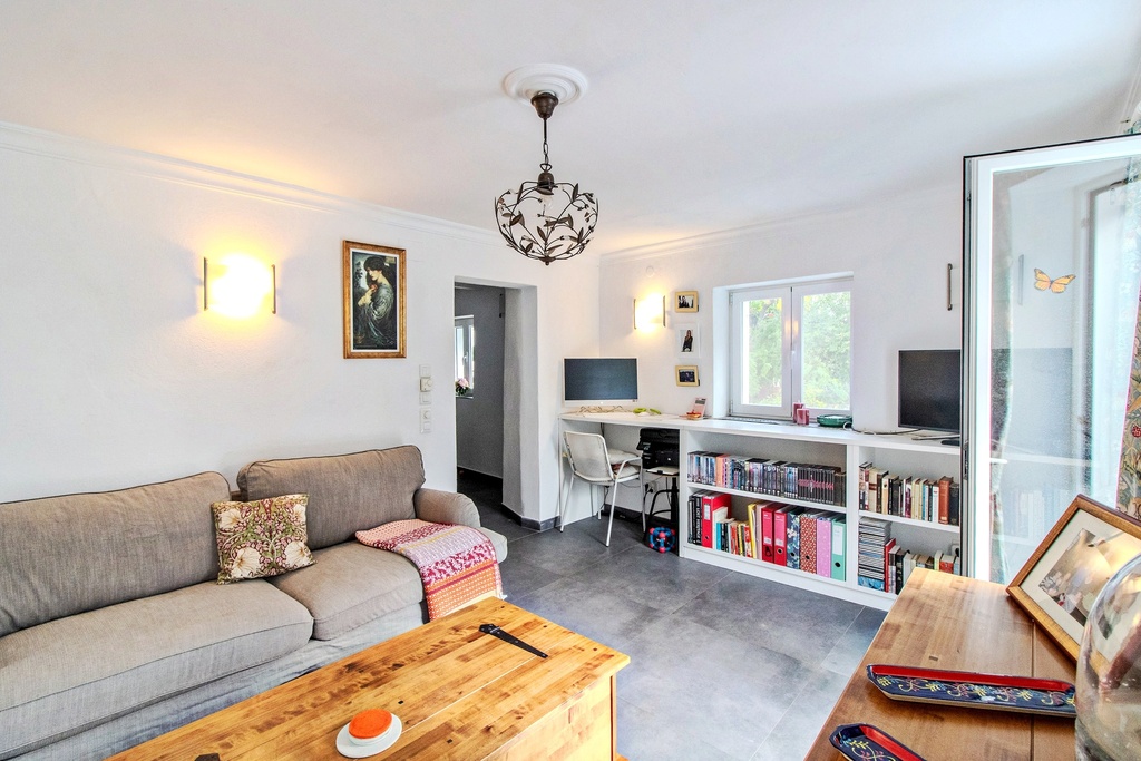 Villa Spaanse “El Jardin Secreto” met 5 slaapkamers, 5 badkamers en onafhankelijk gastenhuisje in Alora