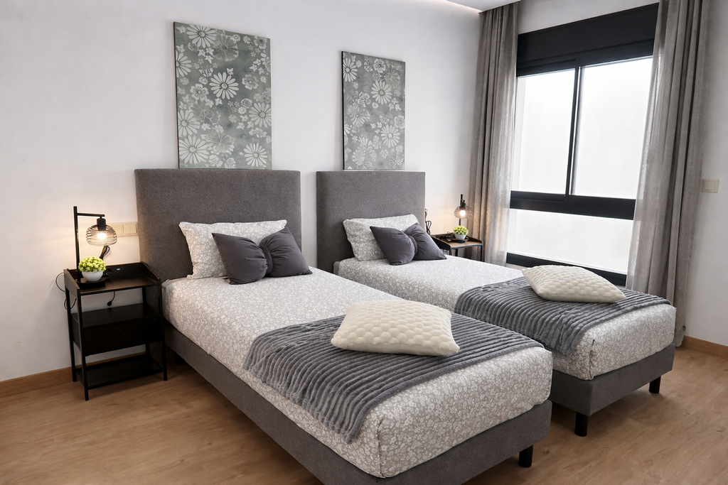 GLOEDNIEUW Turnkey Rijtjeswoning met Privézwembad en Bergzicht | Dolores