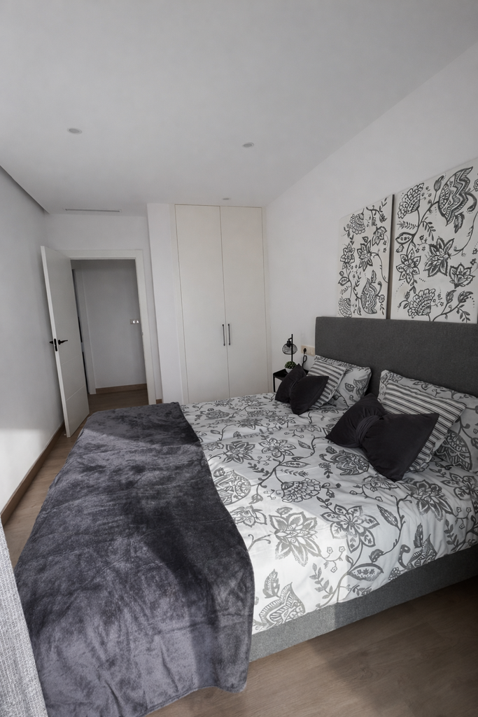GLOEDNIEUW Turnkey Rijtjeswoning met Privézwembad en Bergzicht | Dolores