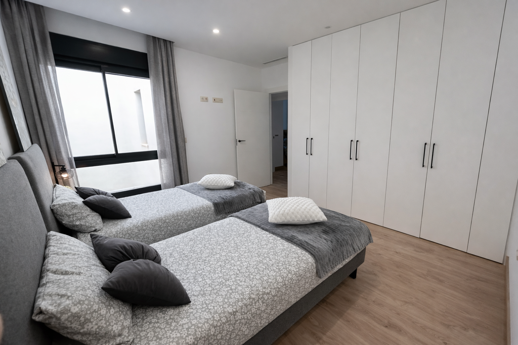 GLOEDNIEUW Turnkey Rijtjeswoning met Privézwembad en Bergzicht | Dolores