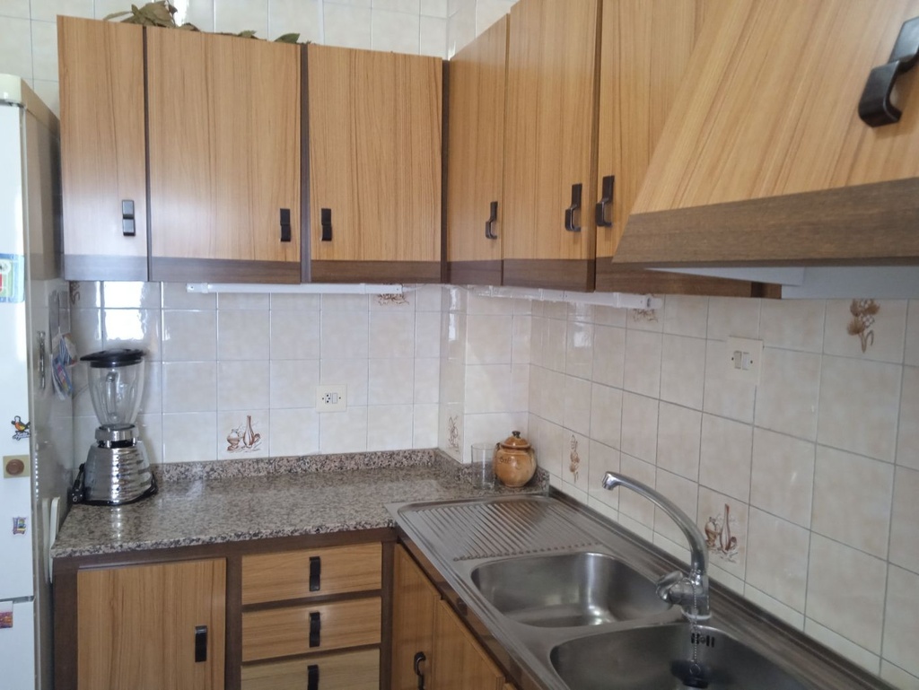 4-slaapkamer, 2-badkamer Townhouse Te koop in Baza