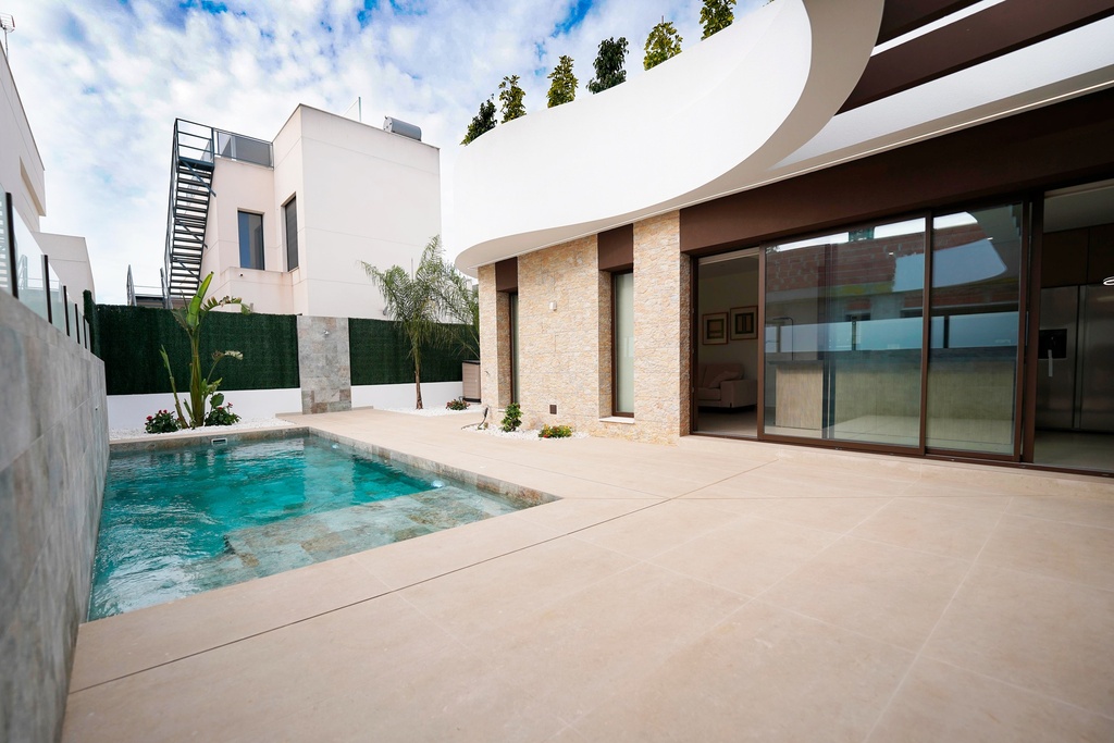 Halfvrijstaande woning te koop in Rojales, Alicante