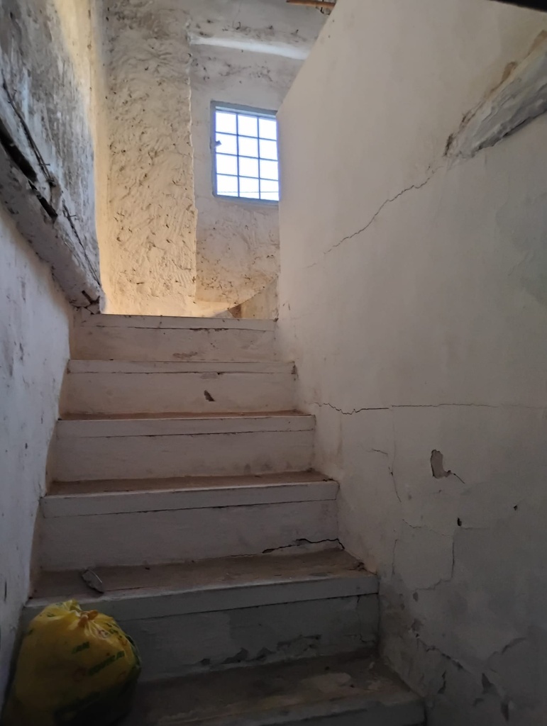 Ruim traditioneel grottenhuis te koop in Castilléjar, Granada