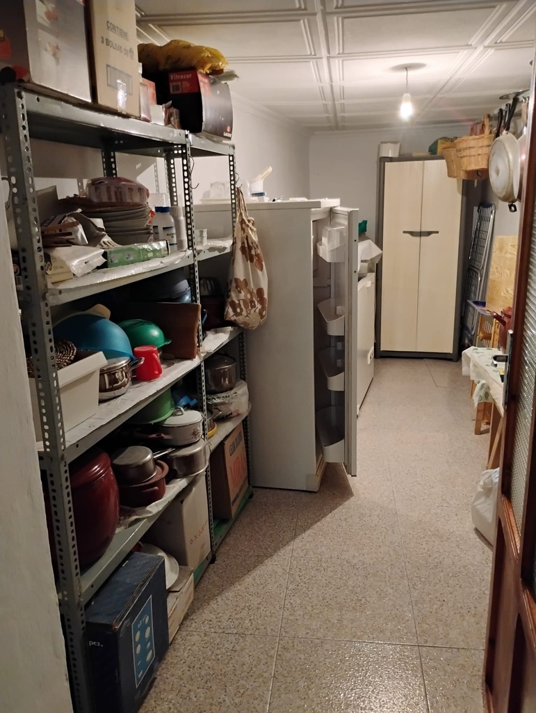 Ruim traditioneel grottenhuis te koop in Castilléjar, Granada