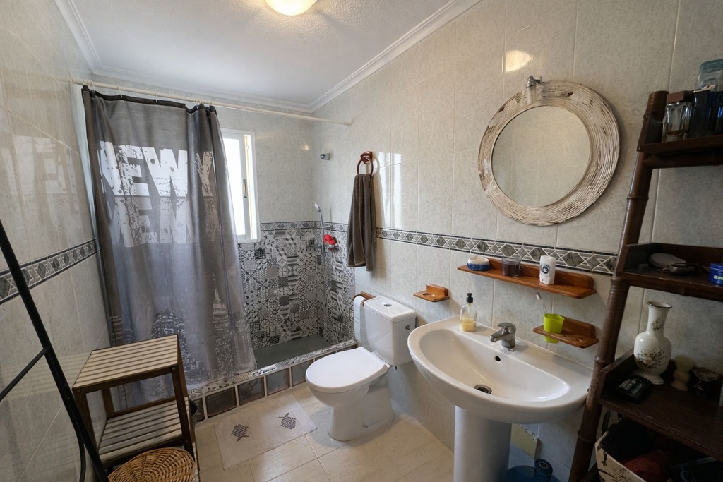 2-slaapkamer penthouse met groot terras in het hart van Torrevieja