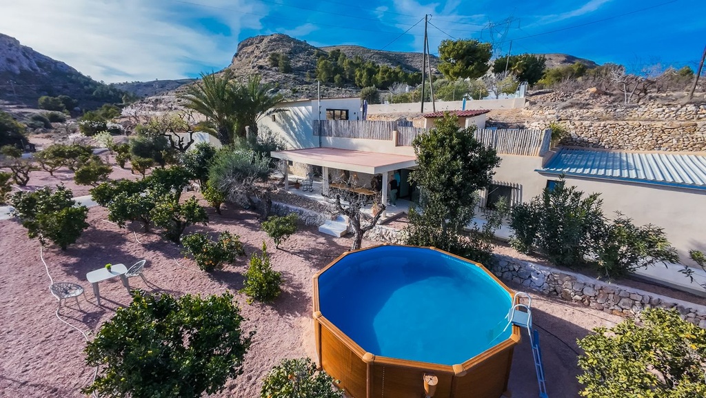 La Romana Alicante Villa met 8 slaapkamers, 2 zwembaden en 2 bijgebouwen