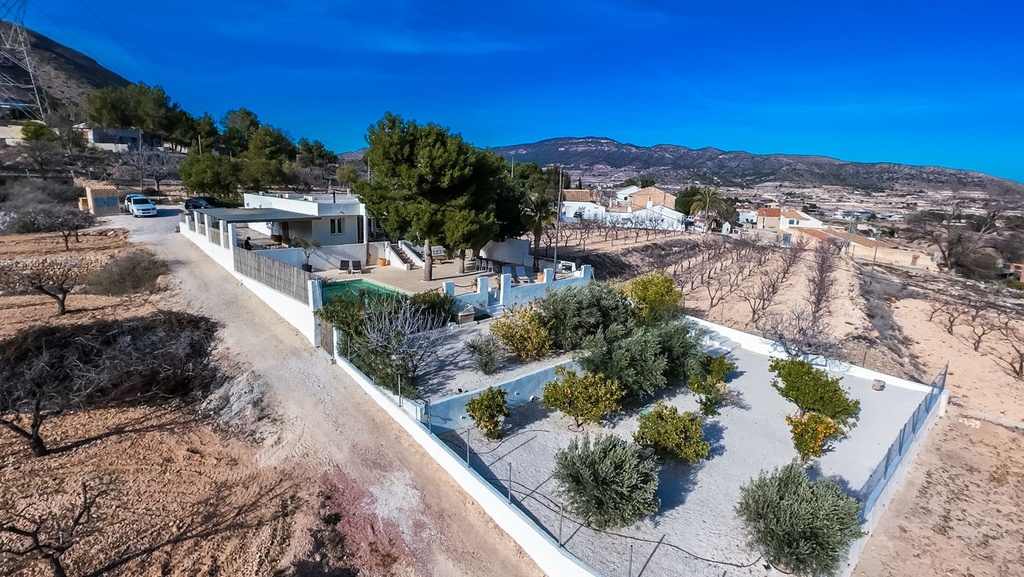 La Romana Alicante Villa met 8 slaapkamers, 2 zwembaden en 2 bijgebouwen