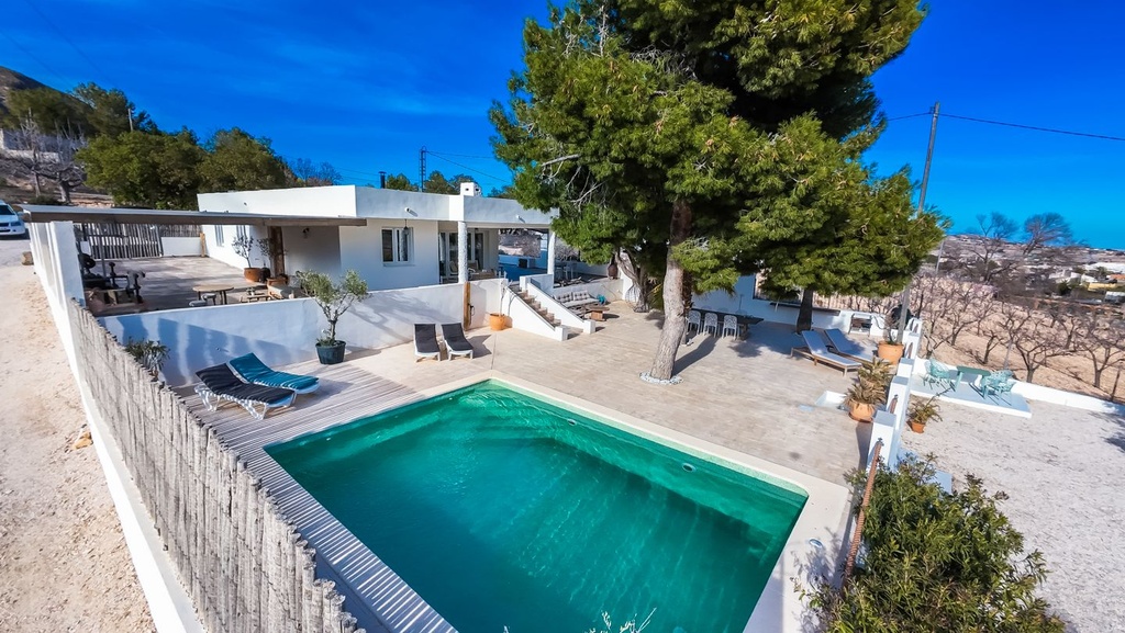 La Romana Alicante Villa met 8 slaapkamers, 2 zwembaden en 2 bijgebouwen