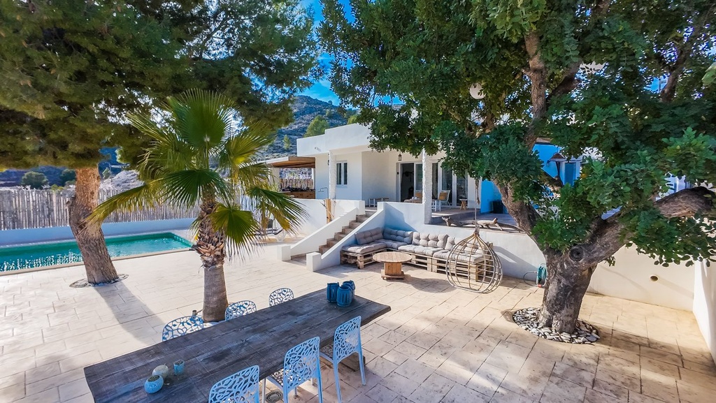 La Romana Alicante Villa met 8 slaapkamers, 2 zwembaden en 2 bijgebouwen