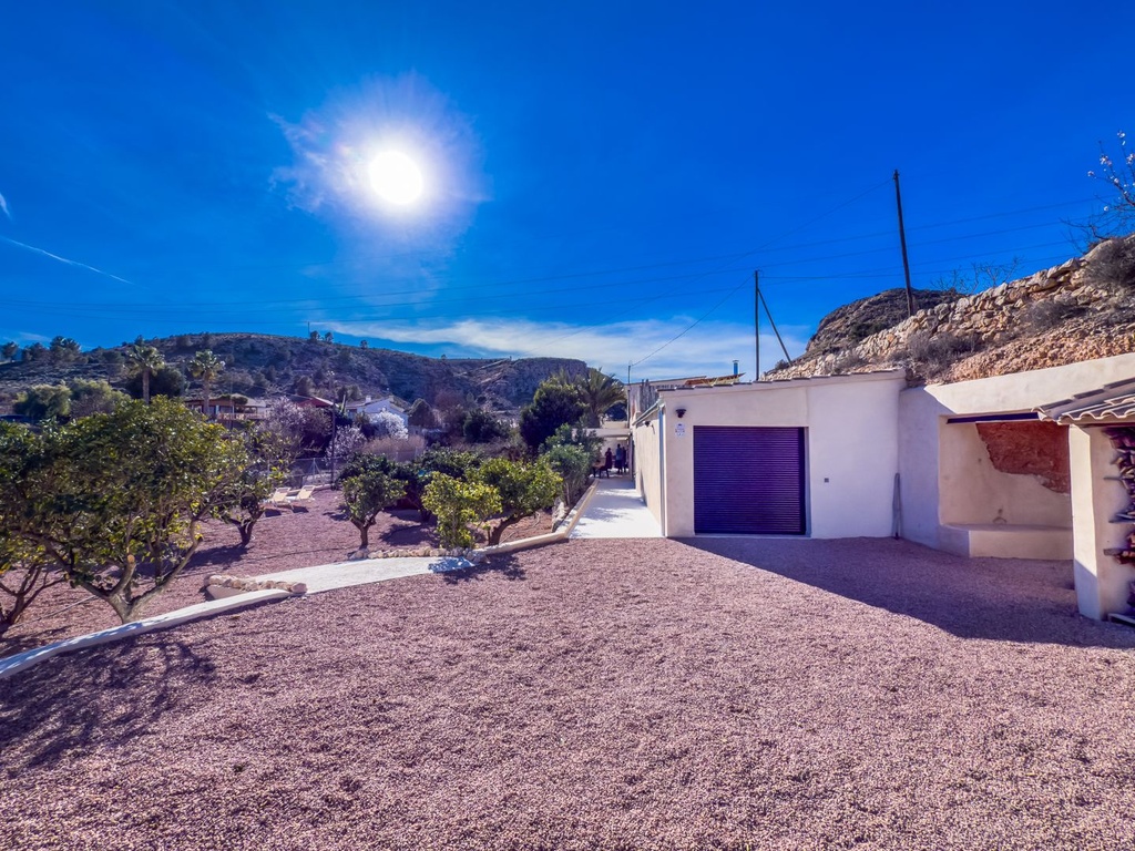 La Romana Alicante Villa met 8 slaapkamers, 2 zwembaden en 2 bijgebouwen
