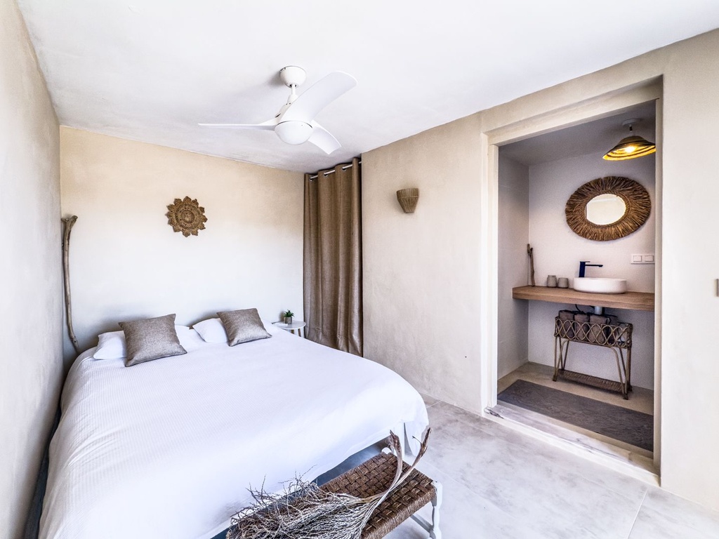 La Romana Alicante Villa met 8 slaapkamers, 2 zwembaden en 2 bijgebouwen