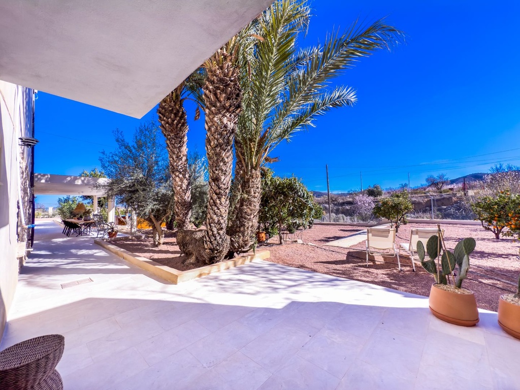 La Romana Alicante Villa met 8 slaapkamers, 2 zwembaden en 2 bijgebouwen