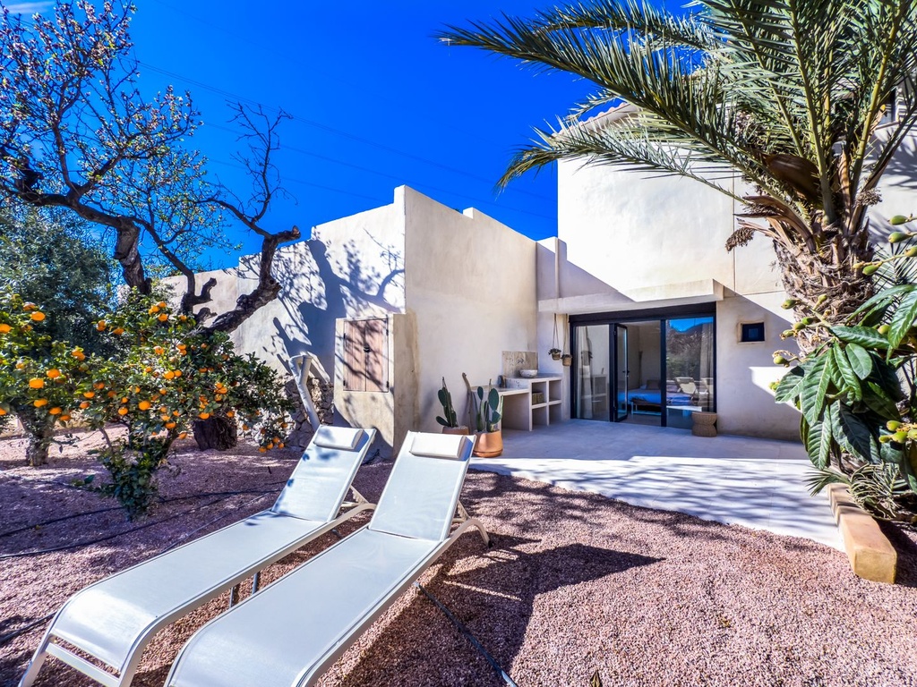 La Romana Alicante Villa met 8 slaapkamers, 2 zwembaden en 2 bijgebouwen
