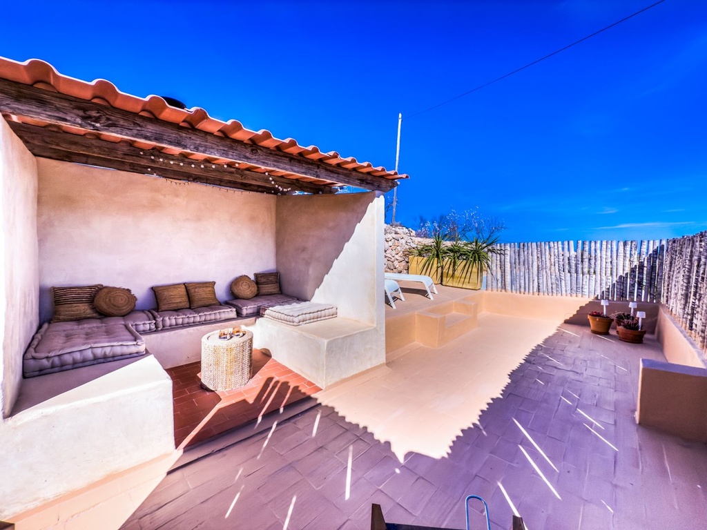La Romana Alicante Villa met 8 slaapkamers, 2 zwembaden en 2 bijgebouwen
