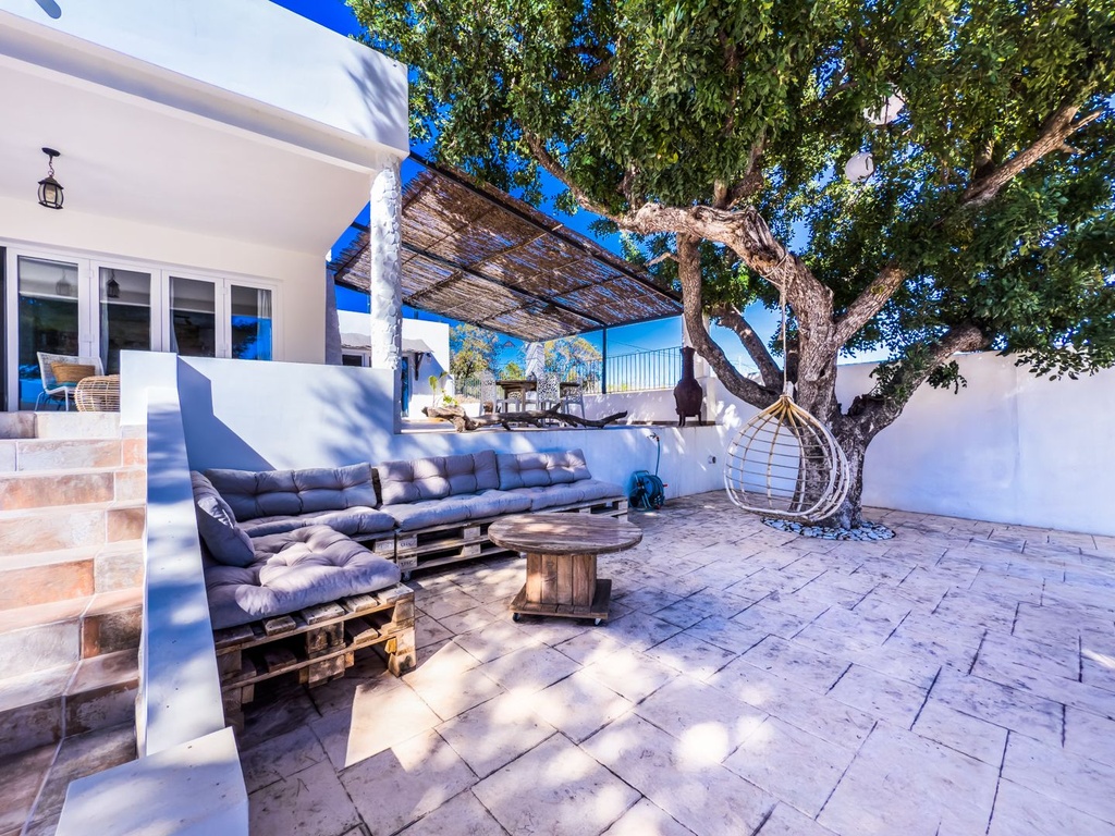 La Romana Alicante Villa met 8 slaapkamers, 2 zwembaden en 2 bijgebouwen