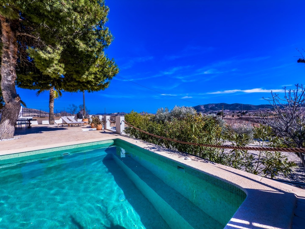 La Romana Alicante Villa met 8 slaapkamers, 2 zwembaden en 2 bijgebouwen