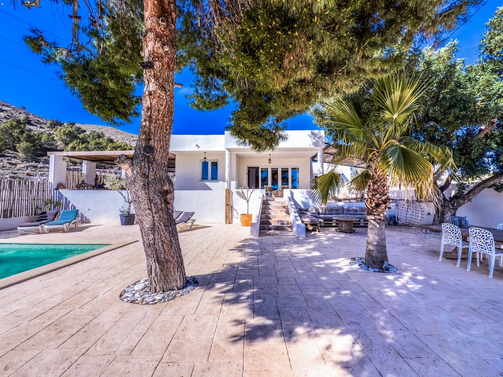 La Romana Alicante Villa met 8 slaapkamers, 2 zwembaden en 2 bijgebouwen
